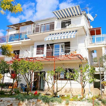Apartmani Gabric Traù Esterno foto